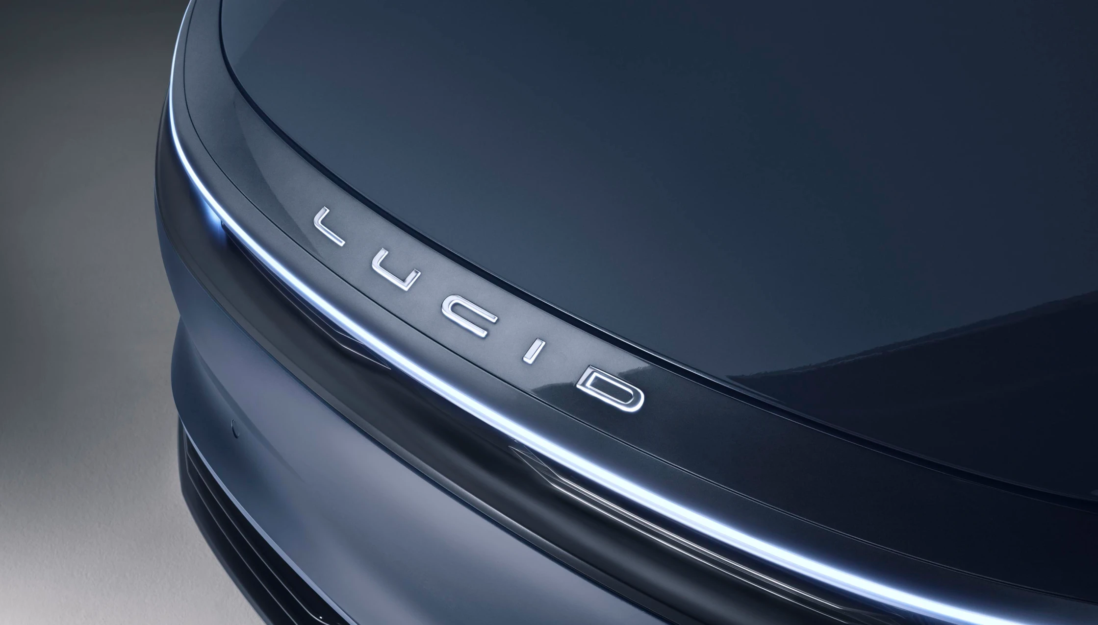 Lucid Air Pure Stealth